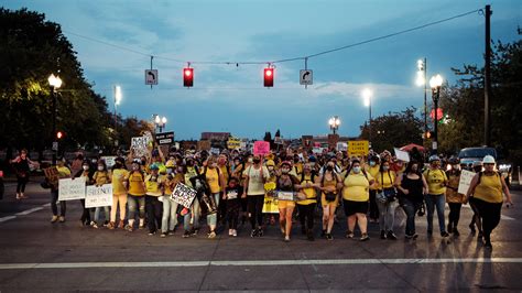 Fact Checking The Portland Protests How Violent Are They The New