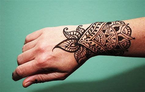 Unique Henna Tattoos 60 Stunning Henna Tattoos And Designs Too