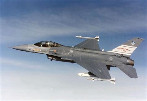 Уголок неба Lockheed Martin F 16 Afti