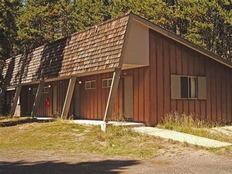 The lake hotel is one of a series of hotels built to accommodate visitors to yellowstone national park in the late 19th and early 20th century. Lake Lodge Cabins - Inside the Park, Yellowstone National ...