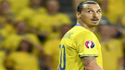 2018 Fifa World Cup Zlatan Ibrahimovic Hints At Coming Back From