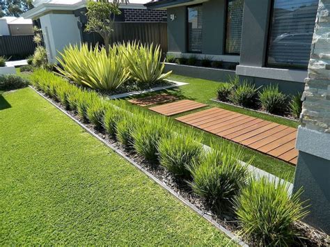 63 Lovely Modern Front Yard Landscaping Ideas Page 38 Of 65