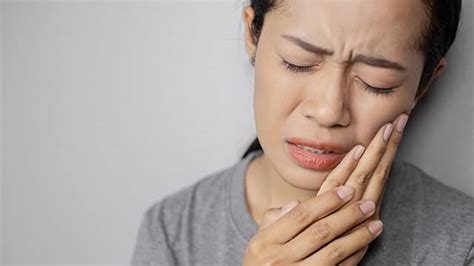 Whats Causing Your Facial And Jaw Pain Colgate®