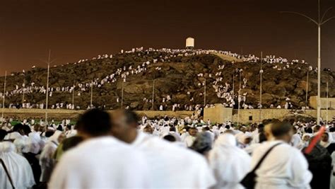 Keutamaan puasa dzulhijjah bisa kita temukan dalam sebuah hadis yang diriwayatkan oleh imam tirmidzi yang berbunyi, tidak ada. Keutamaan-Puasa-Bulan-Dzulhijjah-Puasa-Tarwiyah-dan-Arofah ...