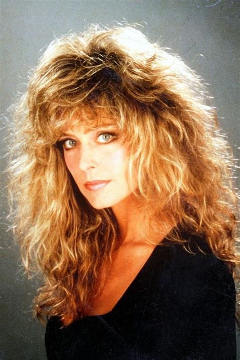 23 Fascinating Color Photos Of A Young Farrah Fawcett In The 1970s And