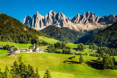 Val Di Funes With Odle In Autumn Stock Image Image Of Dolomite