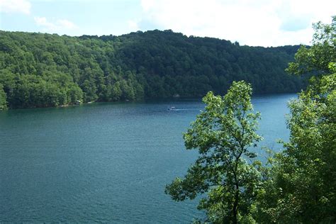 35 Picturesque Photos Of Summersville Lake In West Virginia Boomsbeat