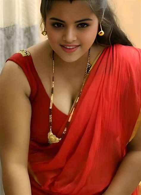 Pin On Aunty In Red Saree