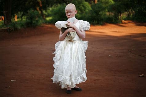 Мальчик в свадебном платье 87 фото