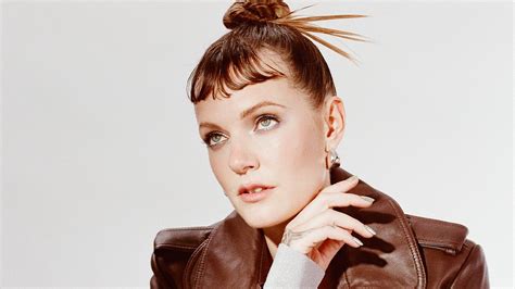 Nylon On Twitter Rt Tovelo Nylonmag You Make Me Look And Feel Pretty Fucking Awesome 💕