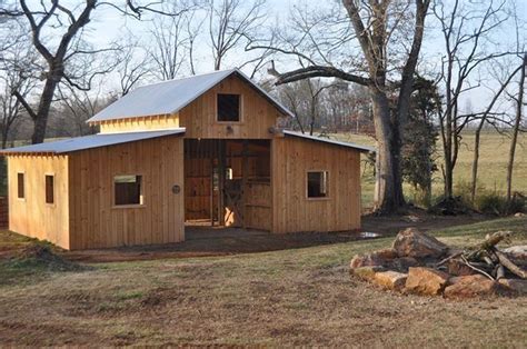 Pin By Jo Vancurler On Cabin Horse Barn Plans Small Horse Barns