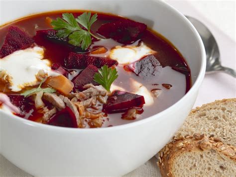 Rote - Bete -Suppe mit Rindfleisch Borschtsch Rezept