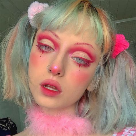 Eve On Twitter Clown Makeup Edgy Makeup Cute Makeup