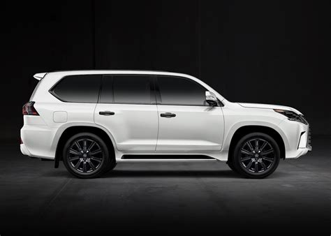 The first generation lx 450 started production in 1995 as lexus' first entry into the suv market. 2021 Lexus LX 570 Inspiration Series is limited to 500 ...