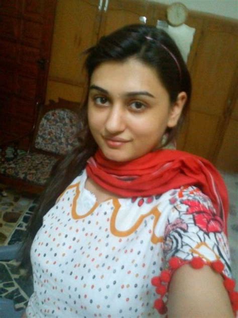Indianpakibabes Gorgeous Pakistani Hot Babe Selfie Part