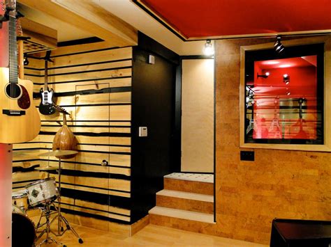 We have tons of music wall decor so that you can find what you are looking for this season. From Mix-and-Match Music Room to High-End Recording Studio ...