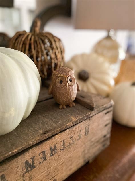 Neutral Fall Entryway Decor 2 Bees In A Pod