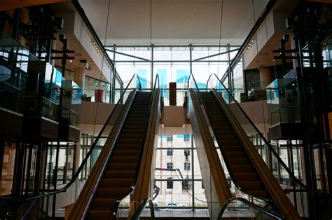 Cumpara online si sigur de acasa. Les Terrasses du Port : la visite du Chantier - Le So ...