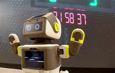 Hyundai creates robot for automated customer services in dealer ...