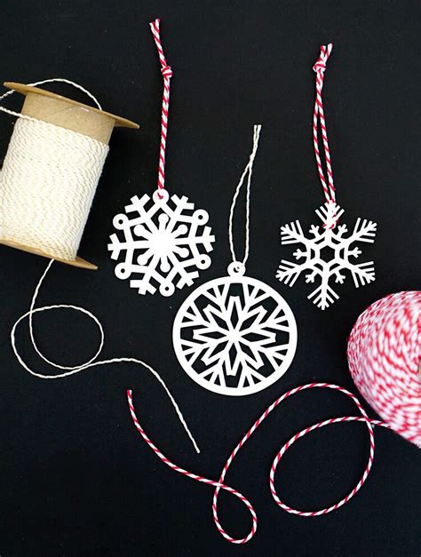 Diy Christmas Ornaments With The Cricut Hey Lets Make Stuff