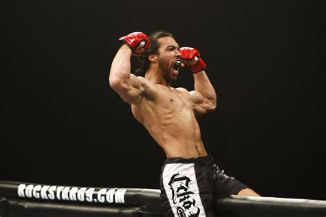 pictures from strikeforce challengers 14 pat healy vs lyle beerbohm