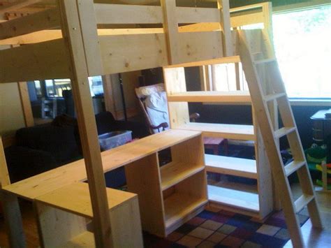 An extra large high bed is definitely a conventional piece of furniture, but more than 40 square feet of floor space saving. Queen Size Loft Bed With Desks : Queen Size Loft Beds With ...