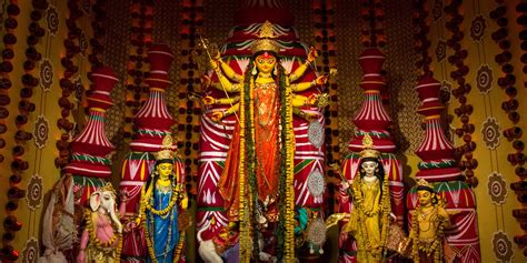 11 Famous Durga Puja Pandals In Kolkata You Must Visit In 2021