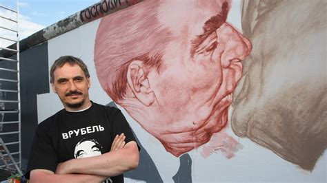 Fallece Autor Del Mural Del Beso Entre Honecker Y Br Zhnev En Muro De