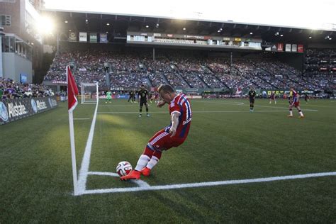 Vor allem defensiv präsentierten sich die. FC Bayern München: Testspiel-Niederlage gegen MLS-Allstars ...