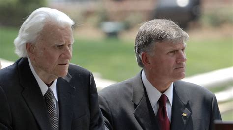 Franklin Graham Writes Tribute To His Late Father Billy Graham