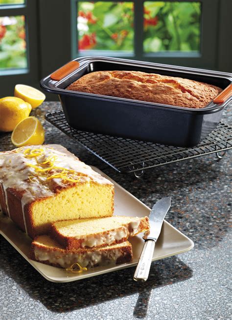 Many low carb meatloaf recipes are made with either almond flour or coconut flour. Le Creuset Bakeware Non-Stick 2lb Loaf Tin | Le creuset ...