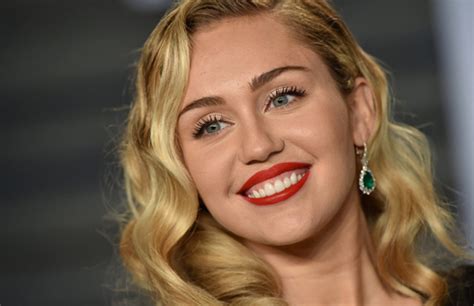 Miley Cyrus Takes Back Apology For Controversial Vanity Fair Shoot 10
