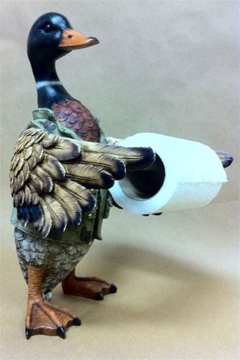 American expedition features a unique collection of mallard ducks, wood ducks, canada geese, canvasback ducks & other waterfowl on gift merchandise, artwork, sculptures, tin and wooden signs, drinkware, coffee mugs, clocks, kitchen decor and bath accessories, home decor items, and other unique duck hunting gift ideas. Mallard Duck Toilet Paper HolderFor $38.99 | Duck bathroom, Bathroom furnishings, Home decor ...
