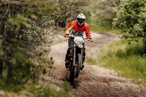 Introduction to trail riding (itr). Best Dirt Bike Tires for Trail Riding - Dirt Bike Planet