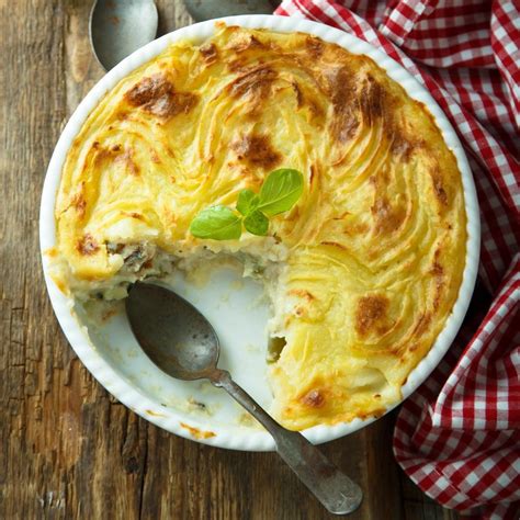 Fish Pie Topped With Mash Potato Hungryheads Gourmet Food
