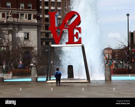 The Love Sculpture In Philadelphia Pennsylvania Stock Photo Alamy