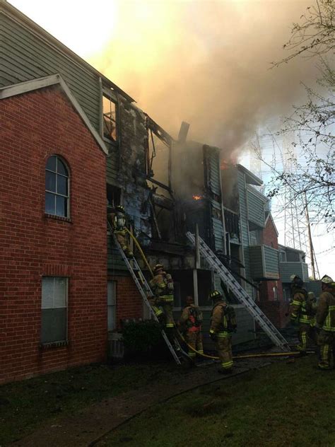 3 Firefighters Injured In Apartment Blaze