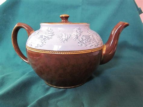Vintage Sadler Teapot Made In Staffordshire England 2635 Brown W Gold