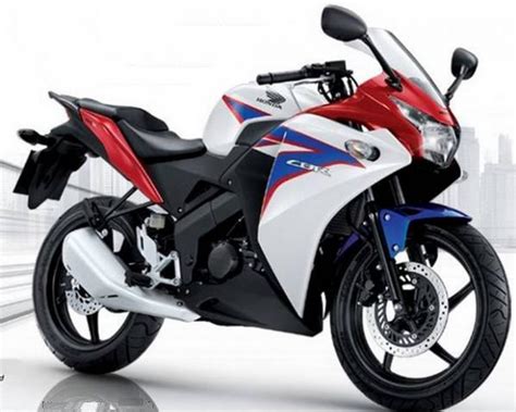 The rumors of it recently, the honda cbr250rr was showcased at the giias 2018 and launched it in indonesia. Honda CBR 150r 2012 decals set (full kit) - white/blue ...