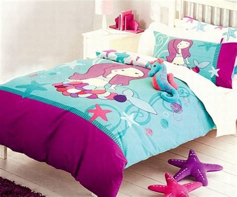 With these duvet covers you will get a botanic as well as floral feeling. Girls Bedding: 30 Princess and Fairytale Inspired Sheets