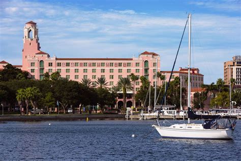 Diskon besar untuk hotel & akomodasi di st. St. Petersburg / Clearwater: Luxury Hotels in St ...