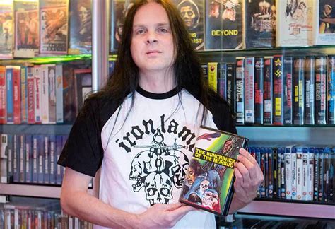 No one on the planet knows more about swedish death metal than daniel ekeroth. VHS-kassetterna är levande döda - Filmbloggen
