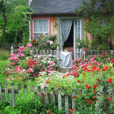 47 Amazing Rose Garden Ideas On This Year ~