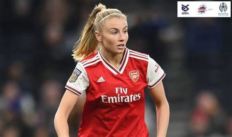England Ace Leah Williamson Issues Message To Phil Neville Replacement