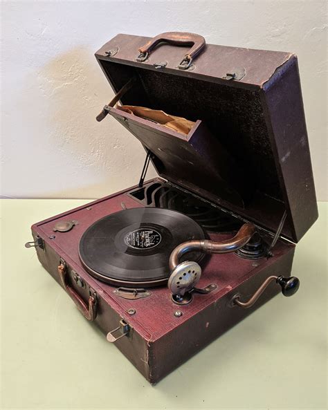 Silvertone Portable 78 Rpm Hand Cranked Phonograph Etsy