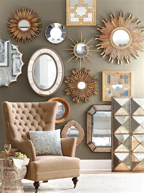 Living Room Wall Décor Charms With Mirrors