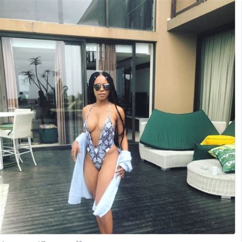 Maps Maponyane Twitter Going Nuts Over Nomzamo S Hot Body The Citizen