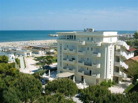 Qui trovi le migliori strutture di milano marittima, cervia, lido di savio, lido di classe, pinarella e tagliata di cervia, per una vacanza trendy e adatta a tutta la famiglia. Hotel Riviera (Milano Marittima): 198 recensioni e 281 foto