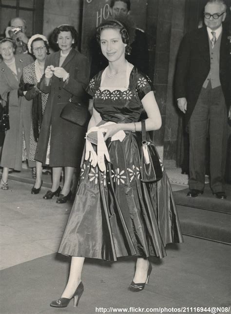 Princess Margaret In Daisy Chains Date June D Pri Flickr