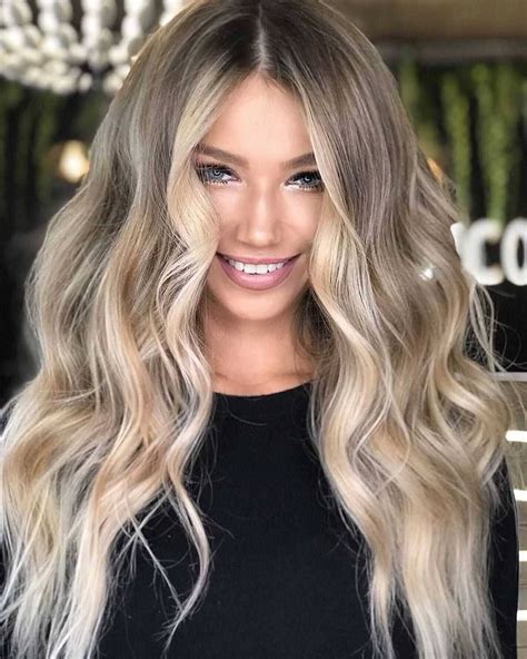 Face Framing Highlights Ig Behindthechaircom Blonde Hair Looks Blonde Hair With Highlights